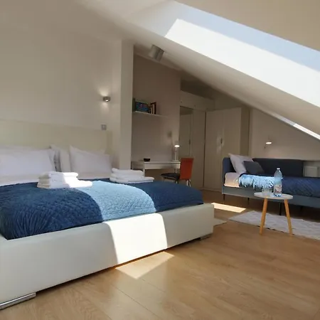 Noemi's Loft - Double Floor - Old Town Apartment